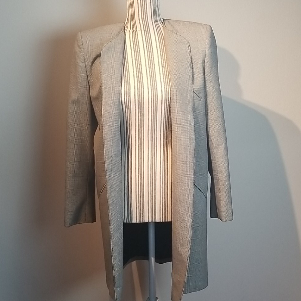 Jacket - Picture 2 of 4